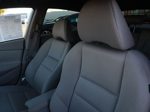 Used 2010 Honda Insight EX image 8