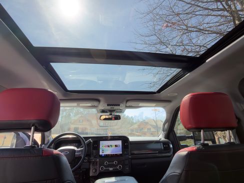 Used 2024 Ford F250 Lariat w/ Lariat Ultimate Package image 9