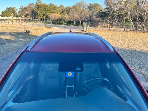 Used 2017 Chevrolet Bolt Premier w/ Driver Confidence II Package image 20