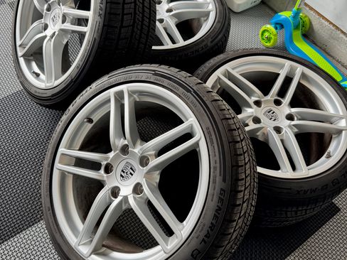 Used 2012 Porsche 911 Carrera S image 30