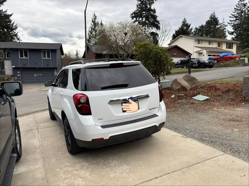 Used 2012 Chevrolet Equinox LT image 2