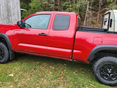 Used 2020 Toyota Tacoma SR w/ SX Package AWD/4WD image 1