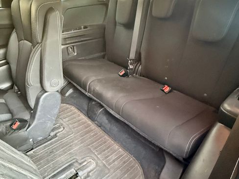 Used 2023 Subaru Ascent Premium w/ Convenience Package image 11