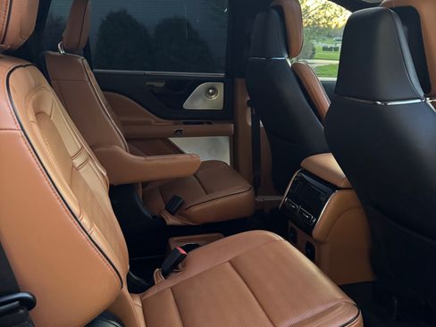 Used 2021 Lincoln Aviator Black Label w/ Dynamic Handling Package image 18