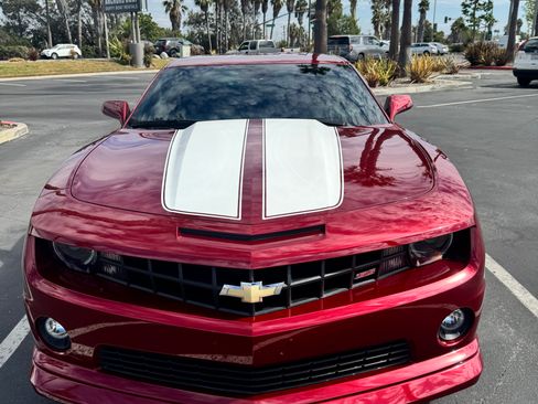 Used 2010 Chevrolet Camaro SS w/ RS Package image 4