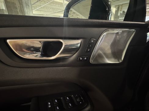 Used 2020 Volvo XC60 T8 Inscription w/ Protection Package AWD/4WD image 18