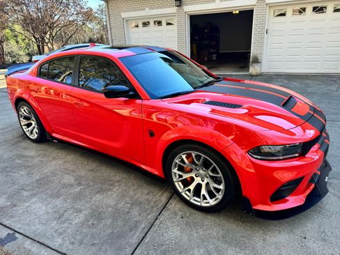 Used 2023 Dodge Charger SRT Hellcat image 5