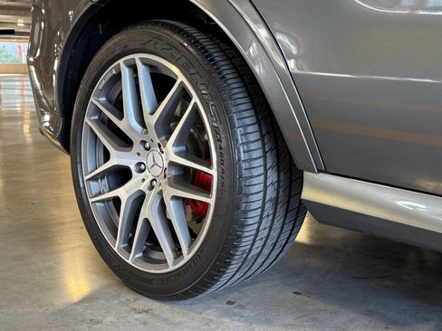 Used 2019 Mercedes-Benz GLE 63 AMG S w/ Premium 3 Package image 28