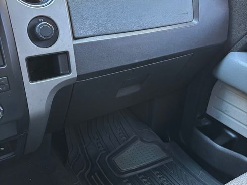 Used 2012 Ford F150 XLT w/ XLT Chrome Pkg image 18