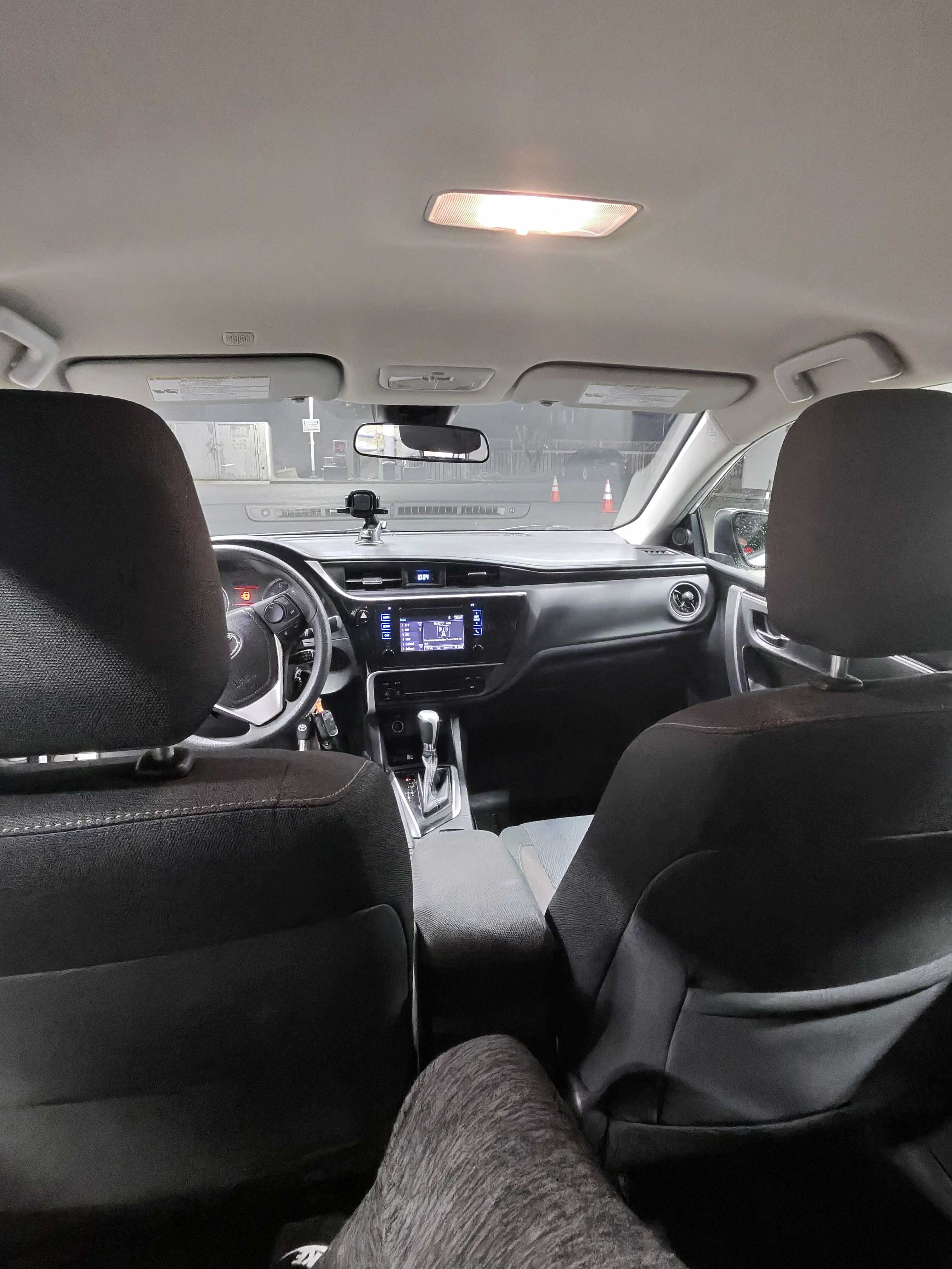 Used 2019 Toyota Corolla LE FWD image 15