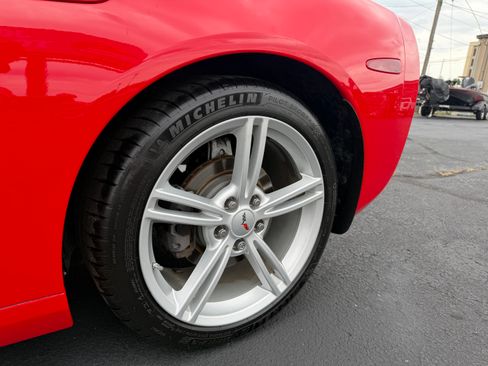 Used 2010 Chevrolet Corvette Coupe w/ 1LT RWD image 4