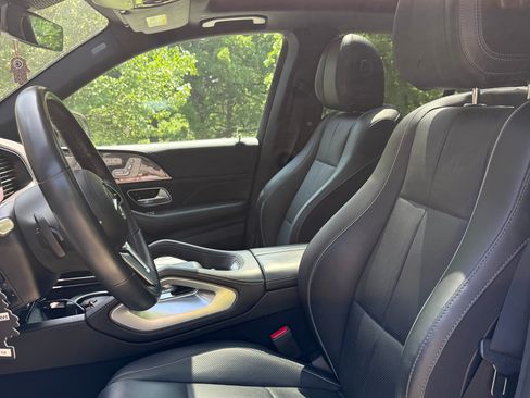 Used 2021 Mercedes-Benz GLE 580 4MATIC image 5