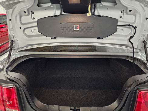 Used 2006 Ford Mustang GT image 16