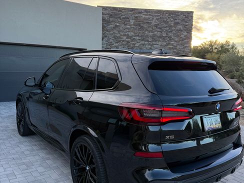 Used 2022 BMW X5 M50i w/ Executive Package image 6