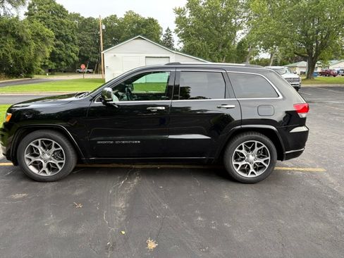 Used 2021 Jeep Grand Cherokee Overland AWD/4WD image 17