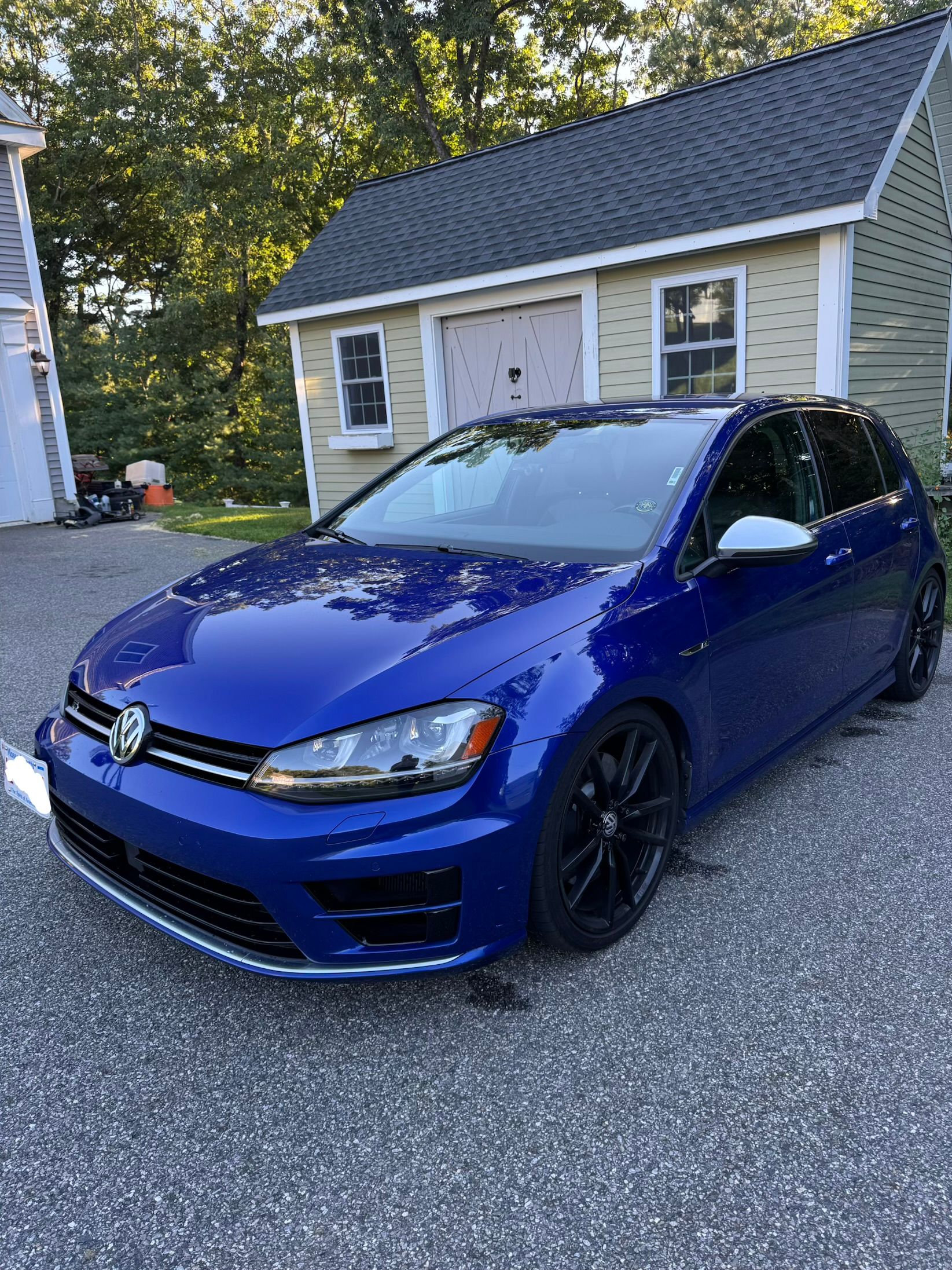 Used 2017 Volkswagen Golf R 4-Door AWD/4WD image 1