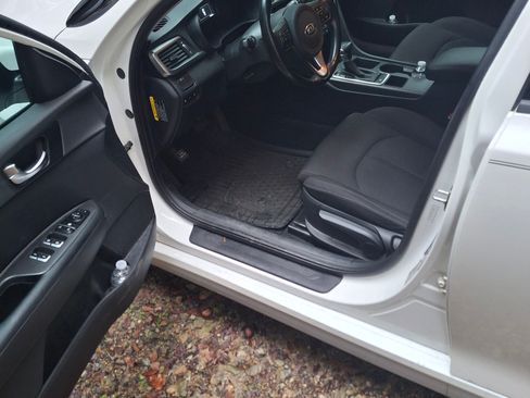 Used 2018 Kia Optima Premium image 6