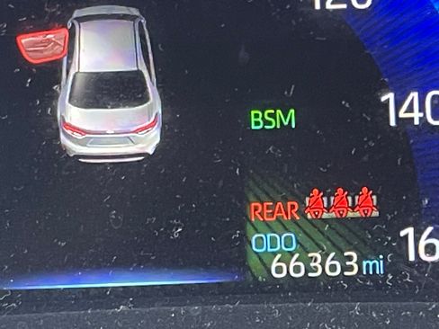 Used 2021 Toyota Corolla LE w/ Carpet Mat Package (TMS) image 6