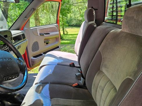 Used 1995 Dodge Ram 1500 Truck 4x4 Regular Cab image 8