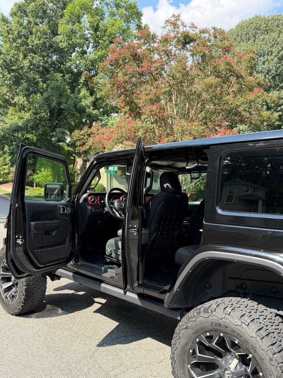 Used 2018 Jeep Wrangler Unlimited Rubicon AWD/4WD image 4