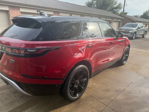 Used 2020 Land Rover Range Rover Velar S AWD/4WD image 16