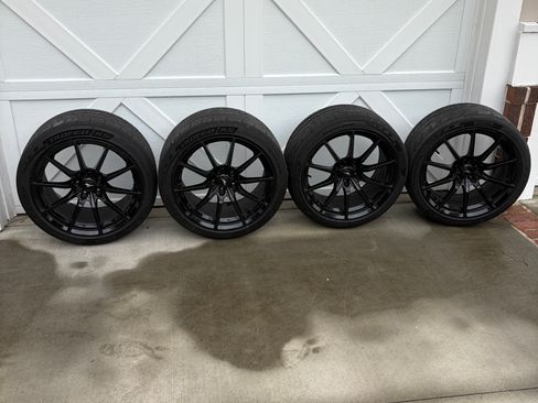 Used 2025 Ford Mustang Dark Horse w/ Dark Horse Handlin Package RWD image 20