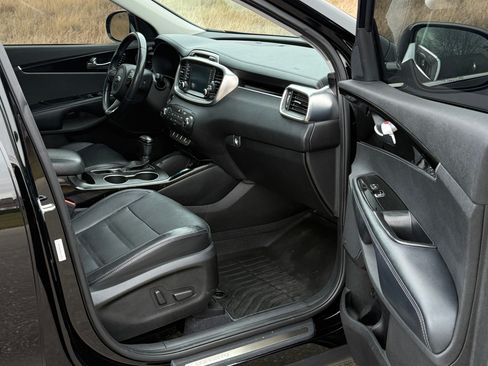 Used 2016 Kia Sorento SX image 15