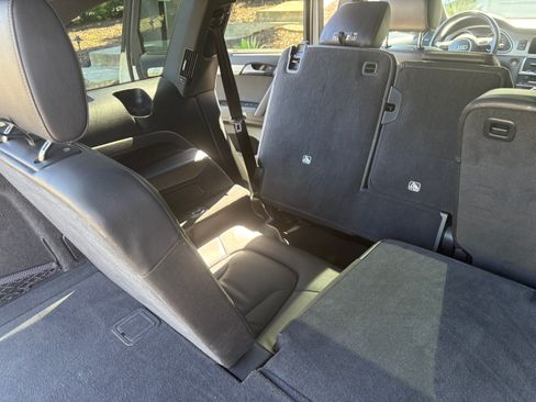 Used 2015 Audi Q7 3.0T S line Prestige w/ 21" S Line Plus Package image 11