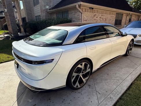 Used 2022 Lucid Air Dream Edition image 5