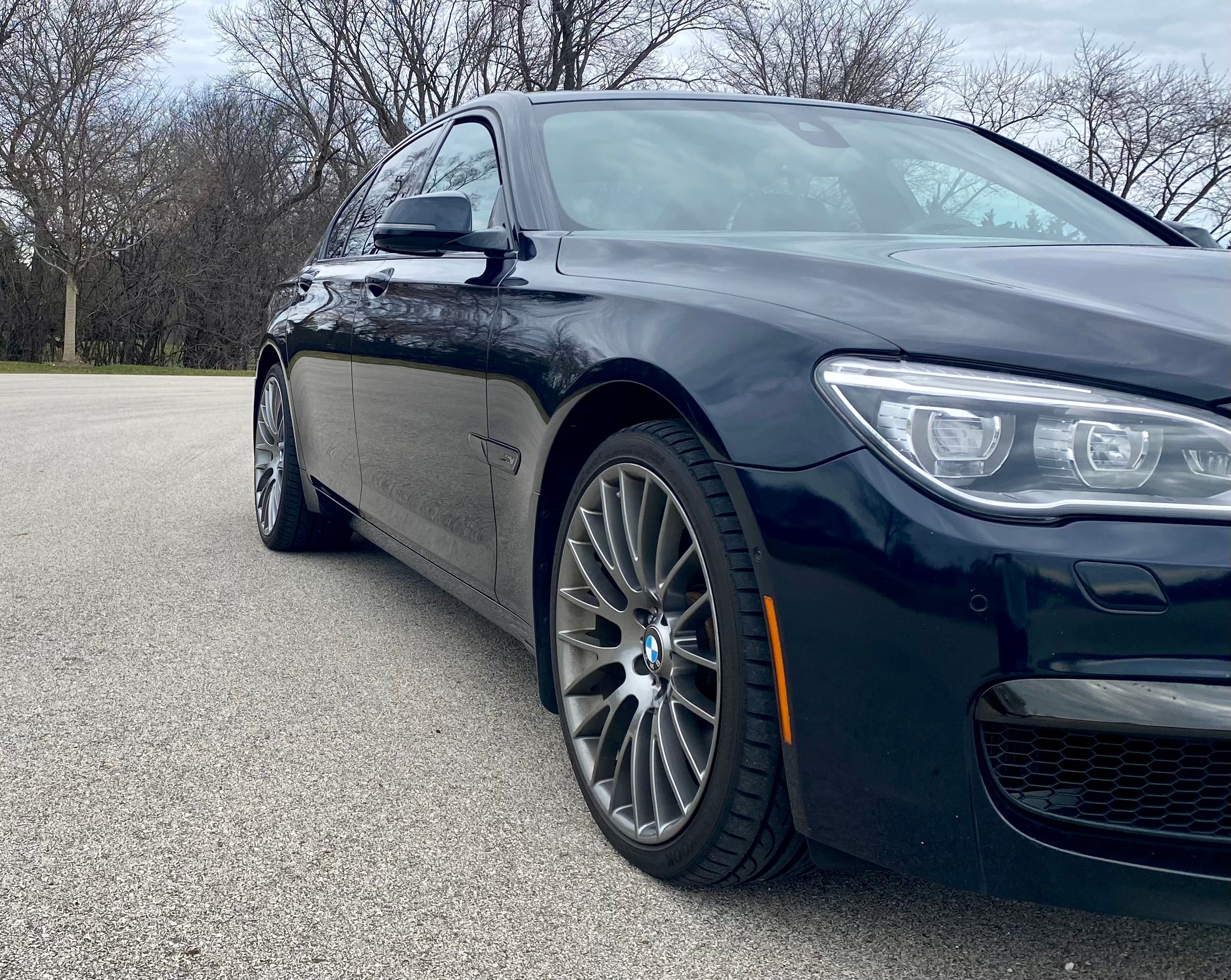 Used 2014 BMW 740i RWD image 5