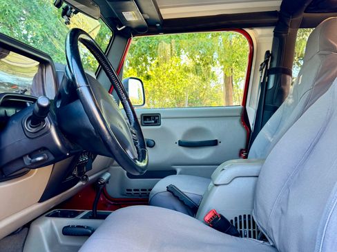 Used 2003 Jeep Wrangler X AWD/4WD image 26