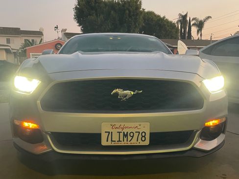 Used 2015 Ford Mustang EcoBoost Coupe 2D w/ Enhanced Security Package image 5