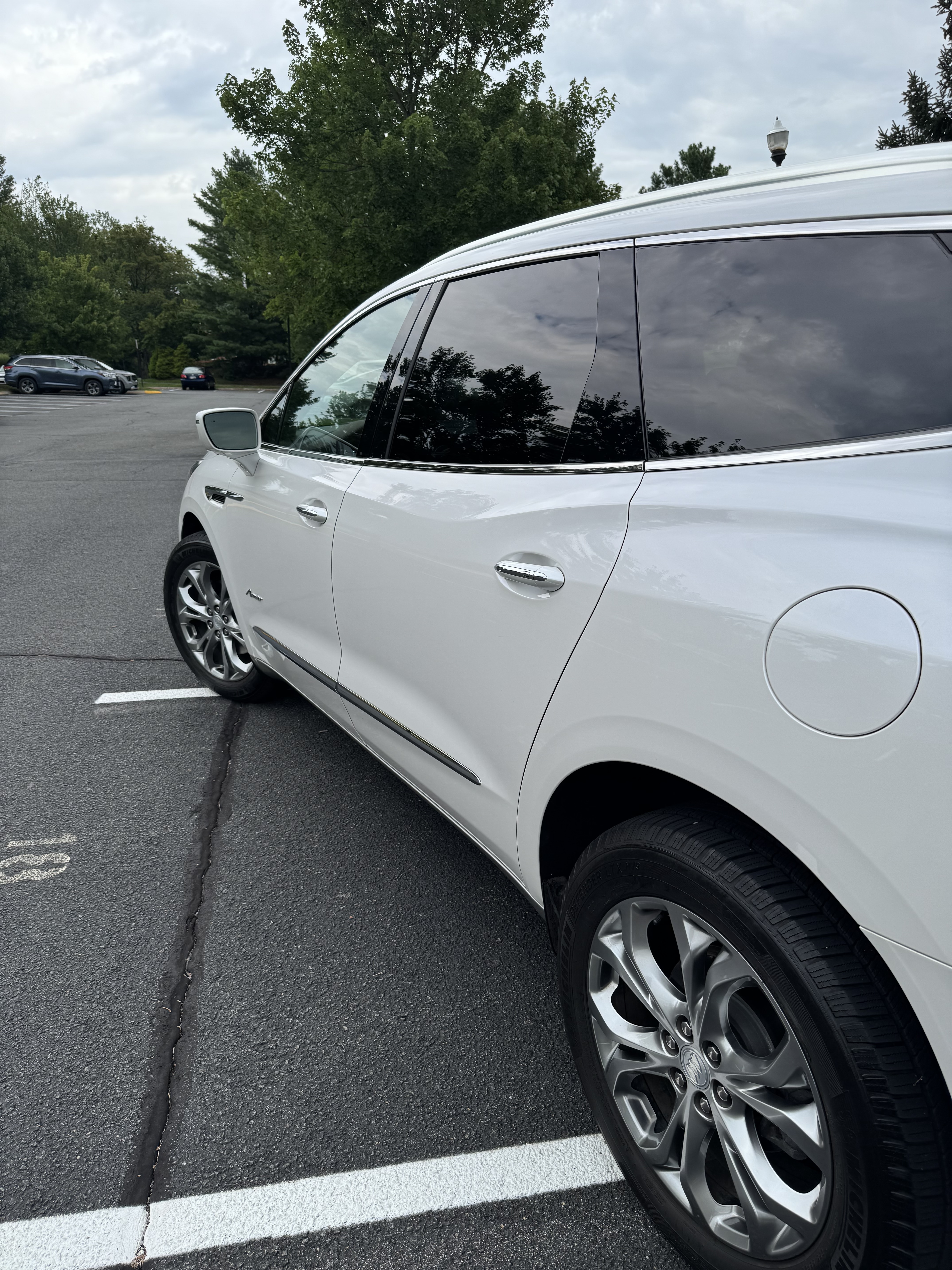 Used 2018 Buick Enclave Avenir AWD/4WD image 6