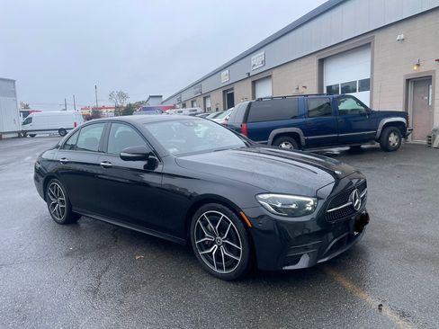 Used 2022 Mercedes-Benz E 350 Sedan image 7