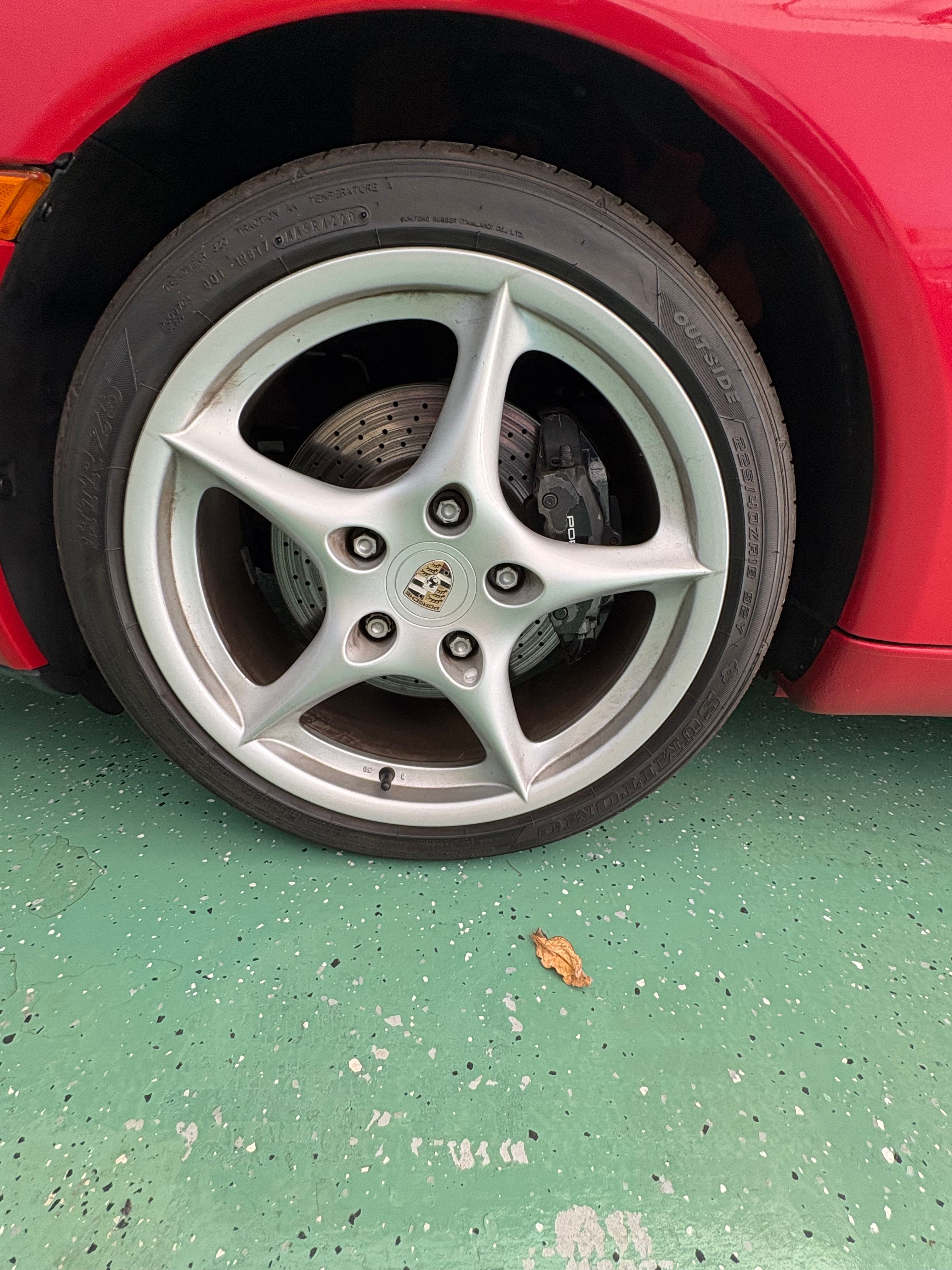 Used 2002 Porsche 911 Carrera RWD image 8