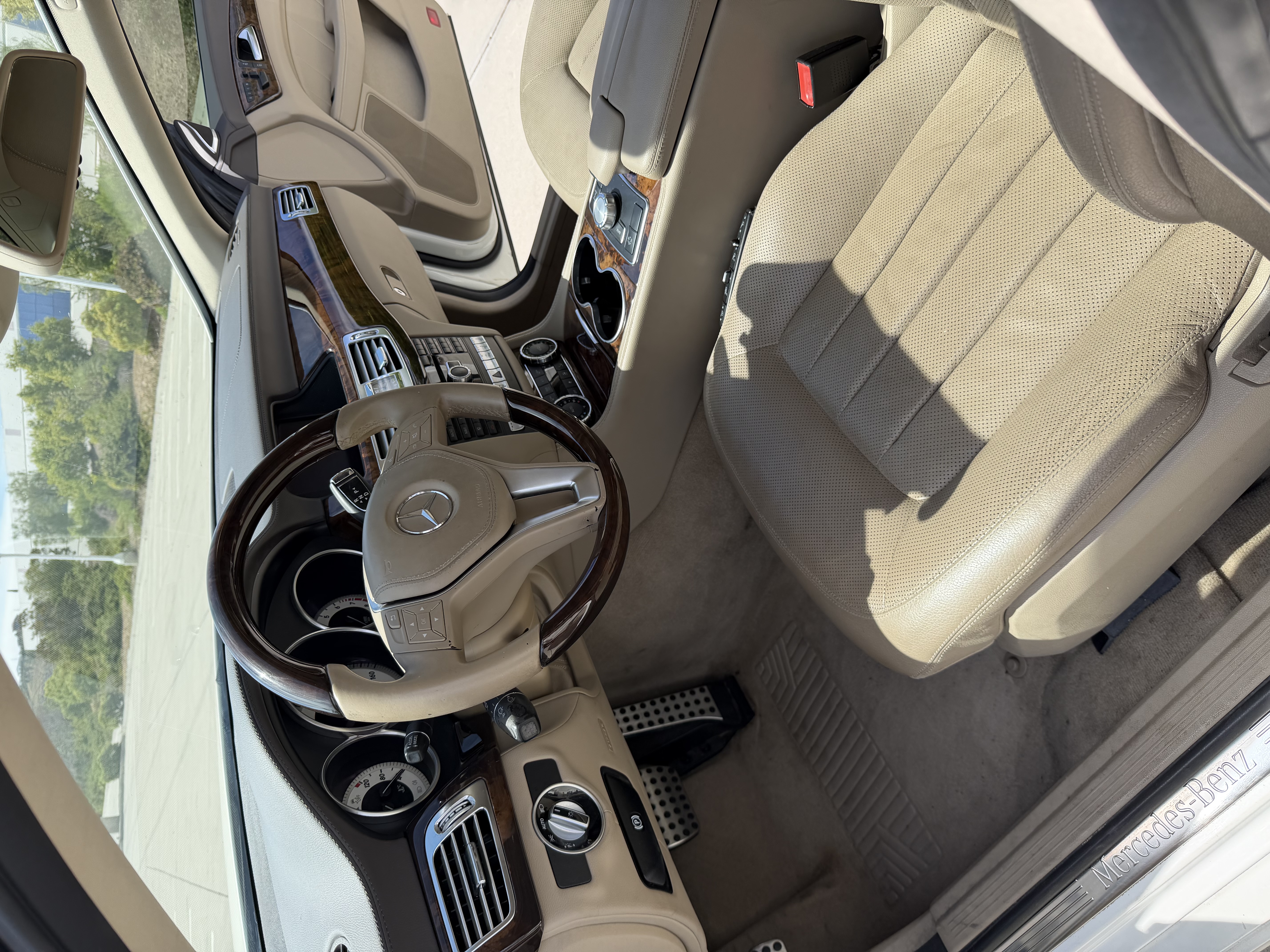 Used 2012 Mercedes-Benz CLS 550 image 16