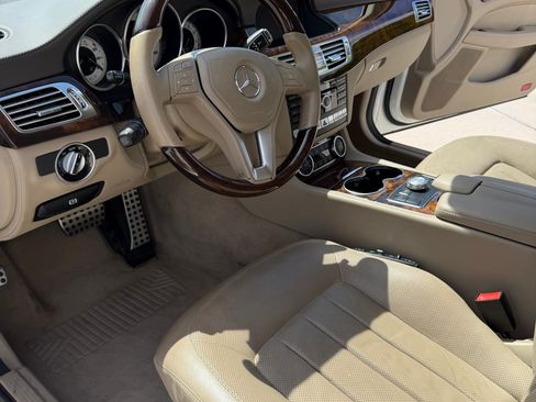 Used 2012 Mercedes-Benz CLS 550 CLS 550 Coupe 4D image 16