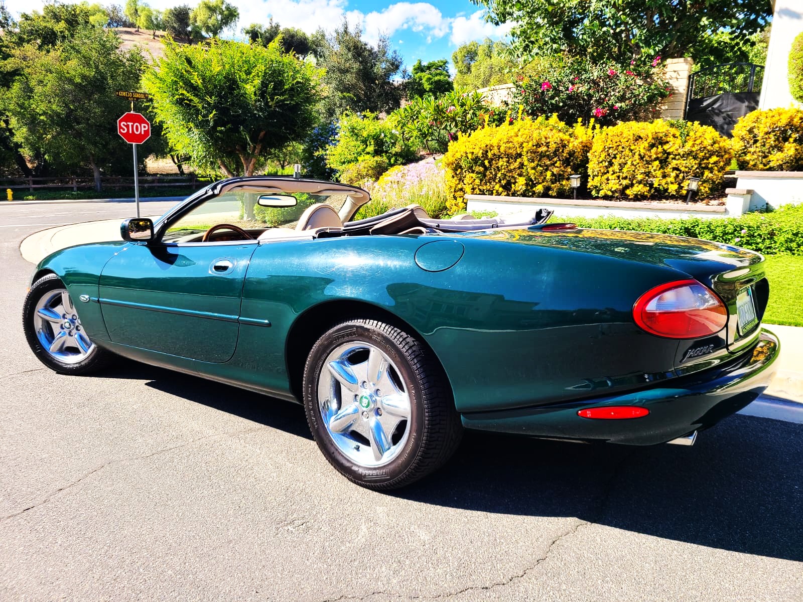 Used 1998 Jaguar XK8 Convertible RWD image 9