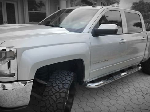 Used 2016 Chevrolet Silverado 1500 LT w/ All Star Edition image 9