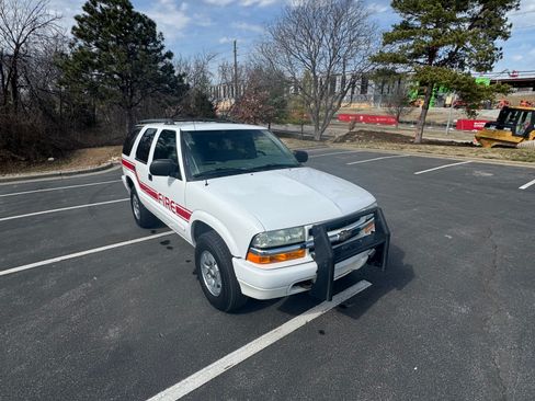 Used 2004 Chevrolet Blazer LS w/ Preferred Equipment Group image 4