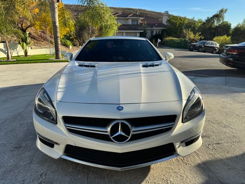 Used 2014 Mercedes-Benz SL 63 AMG image 17
