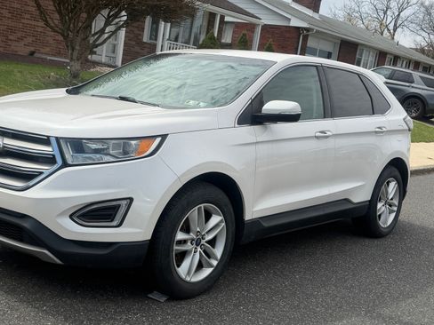 Used 2017 Ford Edge SEL w/ Equipment Group 201A AWD/4WD image 2