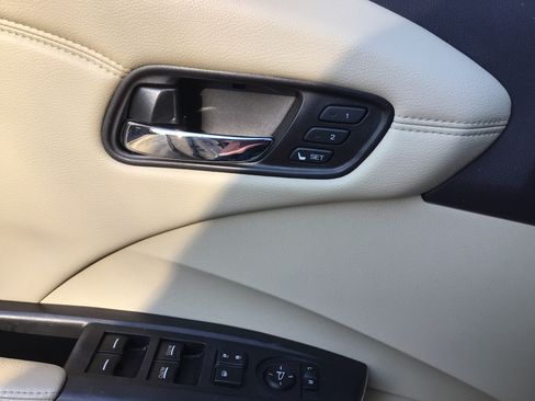 Used 2017 Acura RDX FWD w/ Technology Package image 8