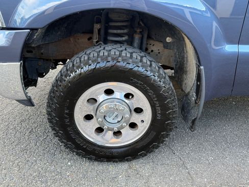 Used 2005 Ford F250 XLT AWD/4WD image 26
