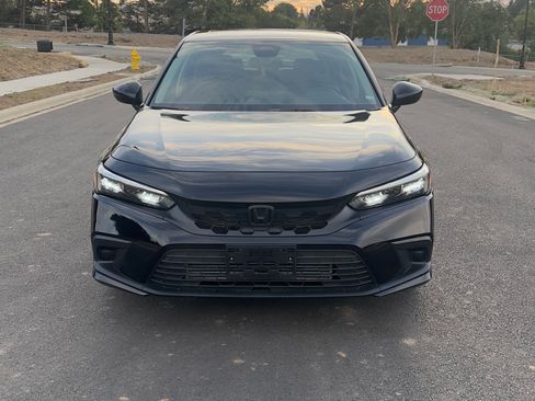 Used 2024 Honda Civic EX-L image 5
