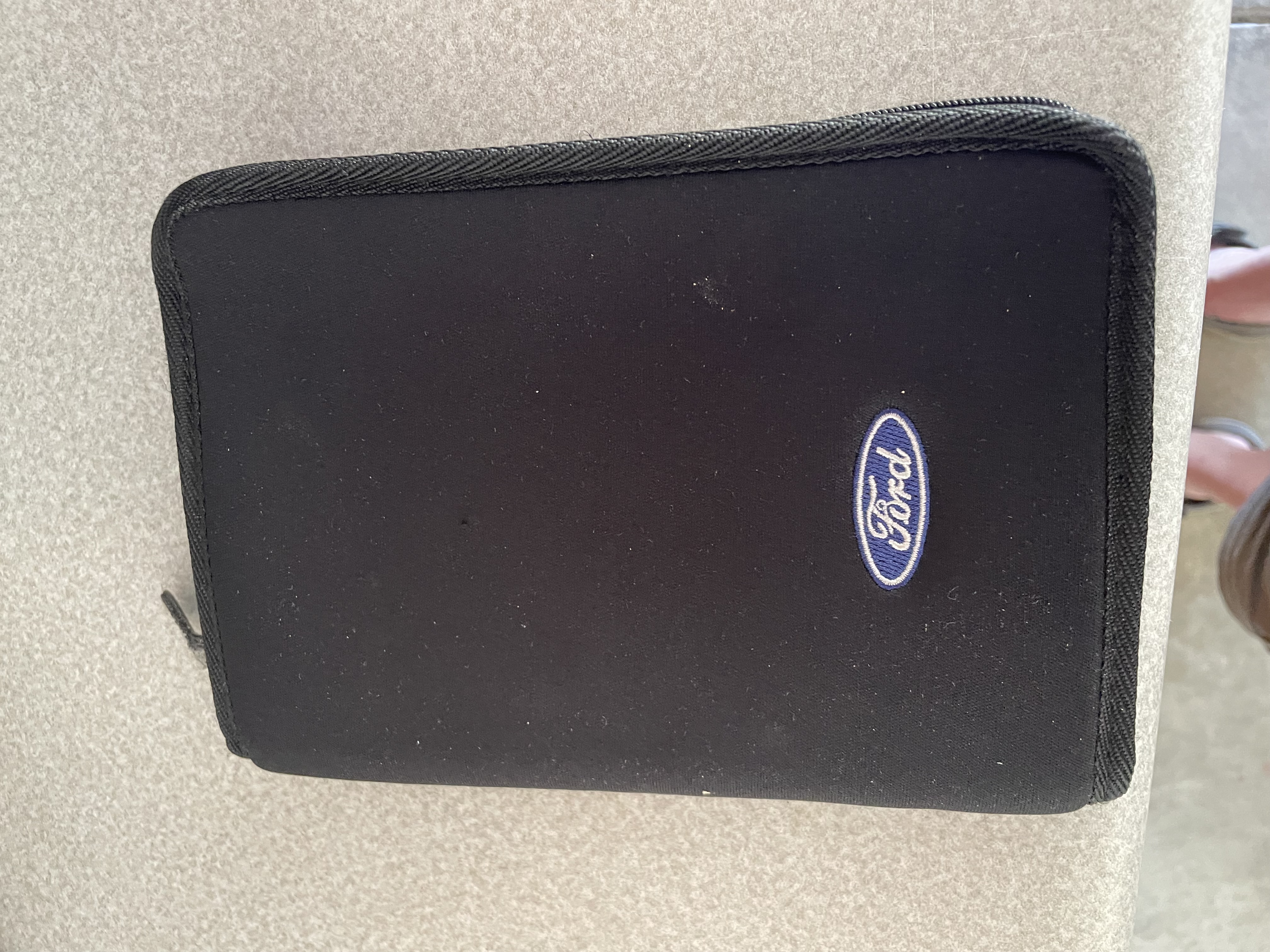 Used 2003 Ford Thunderbird RWD image 2