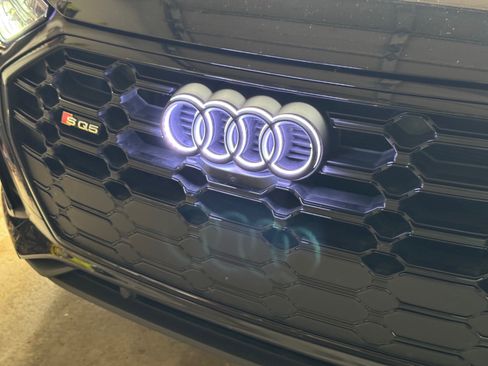 Used 2023 Audi SQ5 Premium Plus w/ Premium Plus Package image 16