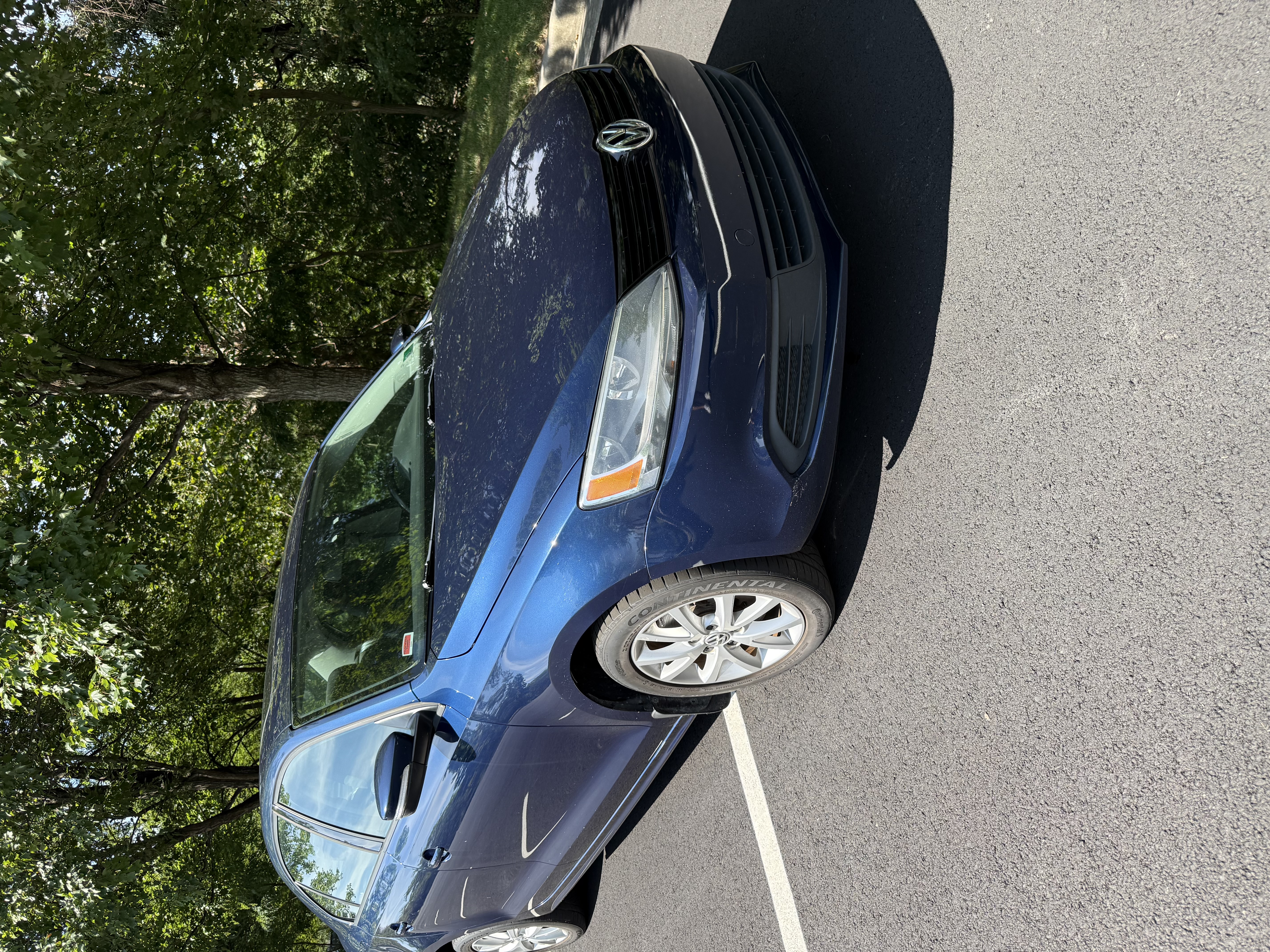 Used 2012 Volkswagen Jetta SE FWD image 1