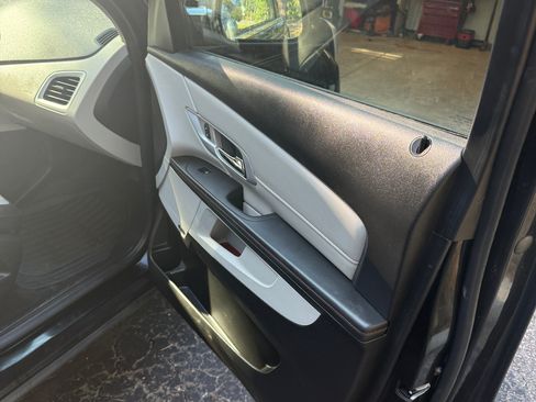 Used 2015 GMC Terrain SLT FWD image 13