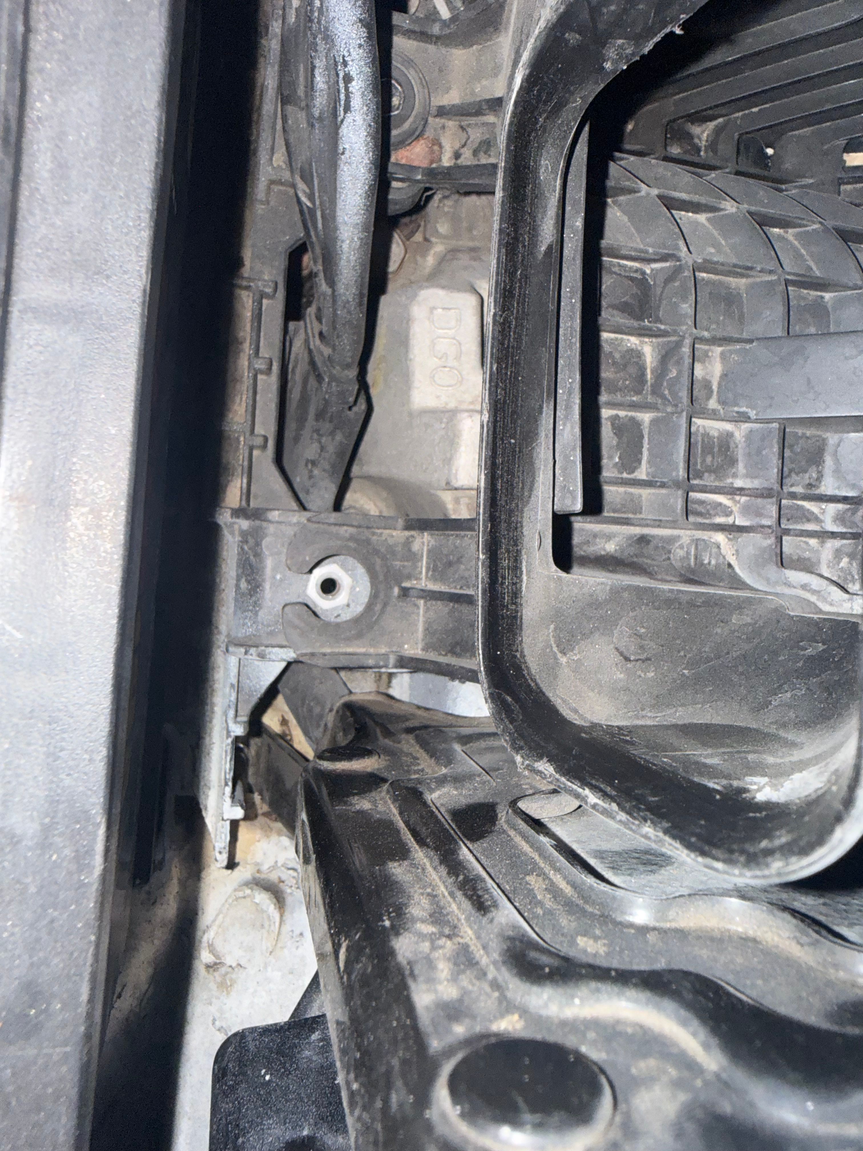 Used 2019 Chevrolet Trax LS FWD image 2